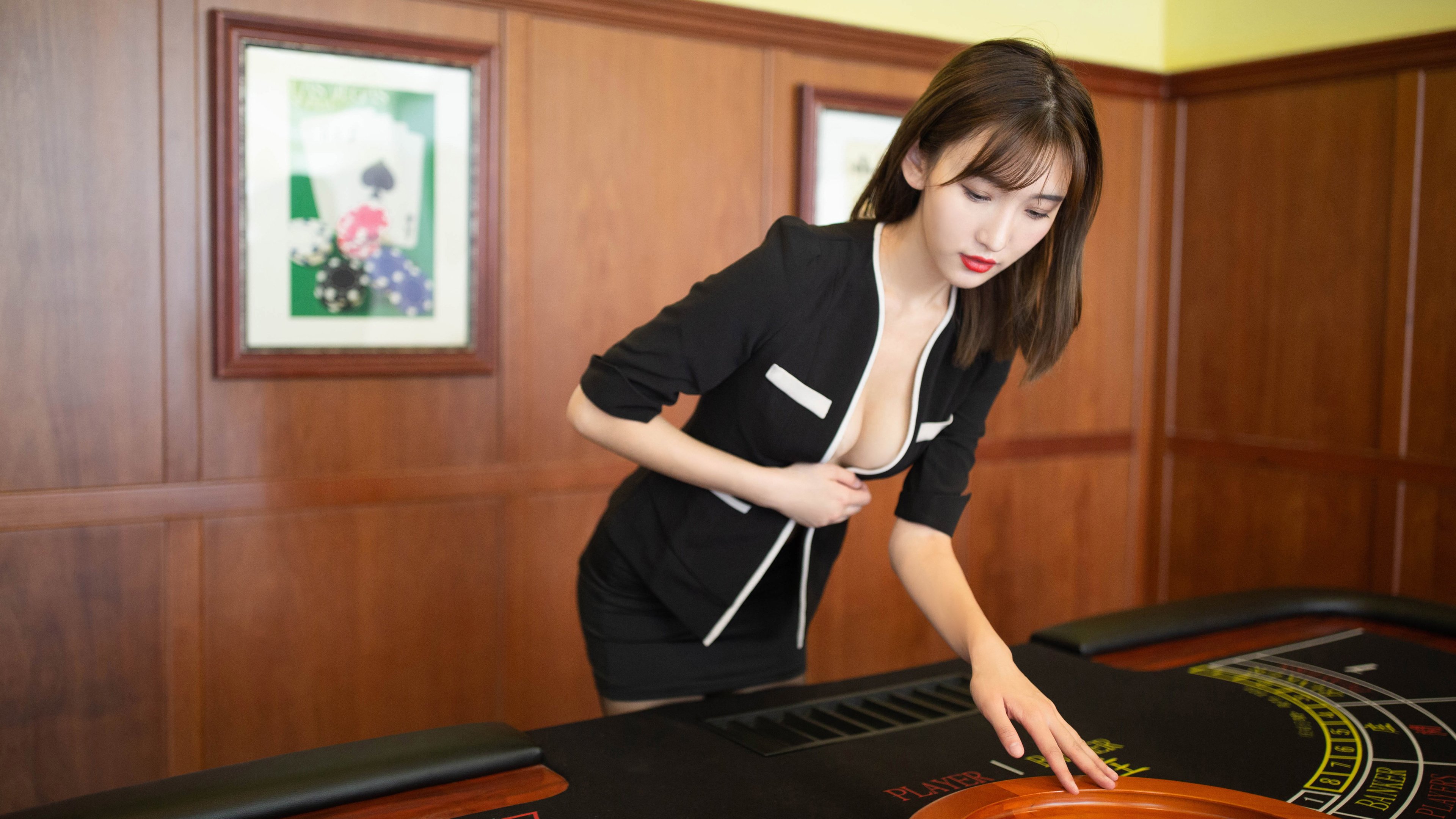 “关键战役!夺冠队伍迎来最艰难考验,谁能笑到最后?”,关键战役下载